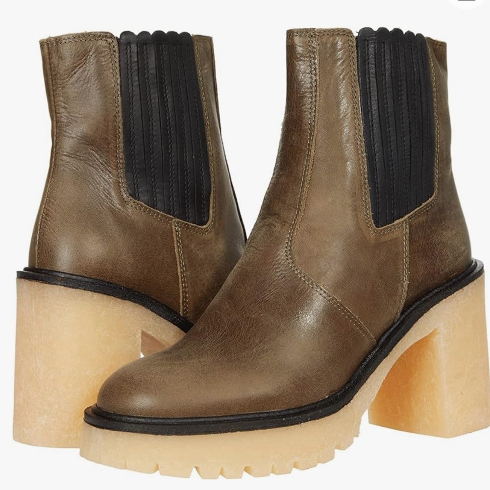 NEW Free People James Chelsea boot